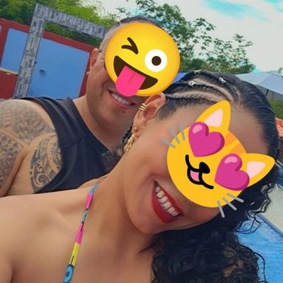 La vida es una sola 😜
perfil manejado por los dos
deseamos conocer parejas y vivir nuevas experiencias