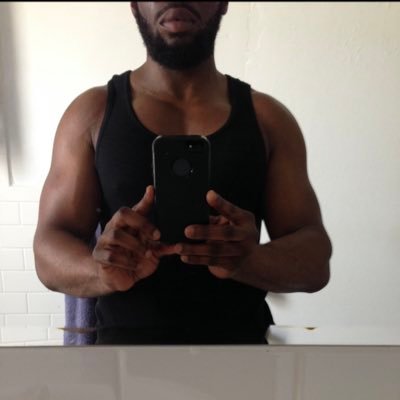 I’m Masculine bottom w/ Sensitive Nipples | Looking for Skinny, Muscular and/or Otter Black Tops w/ Full Lips 👄 | Fetish: Big eggs 🥚🥚