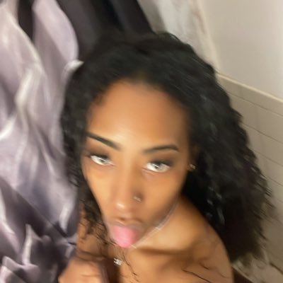 just a fine momma who does locs | 🎥 ig: visualdiaryofacapricorn