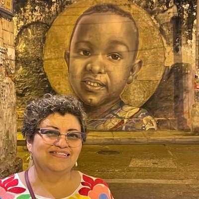 Periodista de Oaxaca, apasionada de las causas sociales y las de las mujeres.