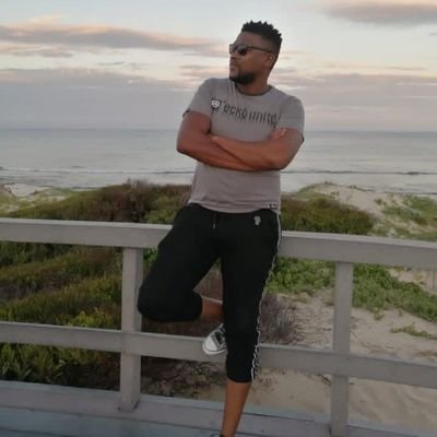 Never stop looking up 🌌 Orlando Pirates ☠️ Chelsea FC fan.
#myoldaccountwashacked! @Abutilaroca