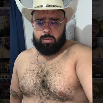 Mexican 🇲🇽/ 30 / 🐻🤠 / come rub my belly :) I just opened an insta, I’ll follow back 🥲