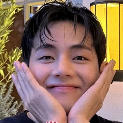 — since 2013; we in this kpop shit for life / 25 / kth - wonu / multi / inlove with (mostly) h̷y̷b̷e̷ grps / she;her 🇵🇭 / https://t.co/sgyi1FFBJ2 ˘͈ᵕ˘͈