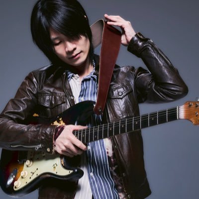 35歳までにグラミー級のアーティストになります。エレキギターを初めて弾いた時の衝動をいつまでも。🎸TOOKAMI @TOOKAMI_432 Aahum @aahum_japan RED ORCA @REDORCAofficial D’Addarioエンドーサー kosukebelldog@gmail.com