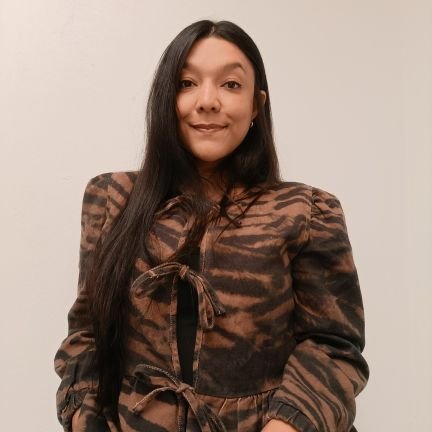 brujag_'s profile picture. Cocornense, bruja, mamá, amo los  libros, el anime, el teatro, pachamama, fiel a mis principios , feminista, X es mi diario 🦝