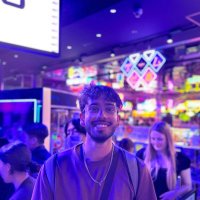 Naman (@badatball) 's Twitter Profile