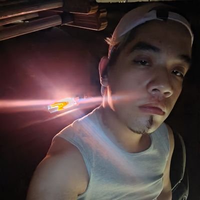 RobertoMon5752's profile picture. 