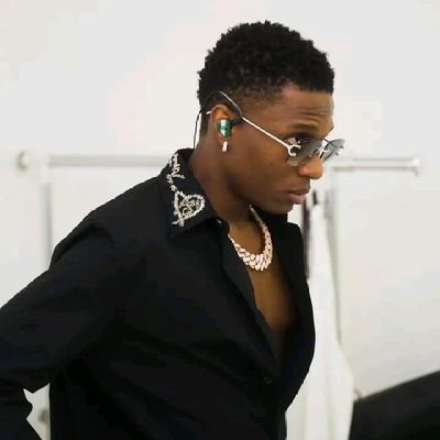 wizz32519's profile picture. OO1 
big WizkidFC for life 
big bed 🦅🦅