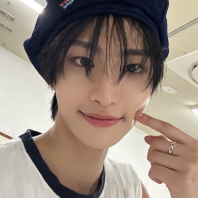 ˚ʚ♡ɞ˚ you are what you love ˚ʚ♡ɞ˚ atz ampers xikers zb1 || 25 || she/her