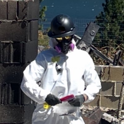 I am a proud to be American Christian father of multiple kids. HAZMAT First Responder. Christ is the only king I serve. There is only one. ⚔️