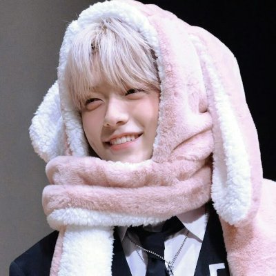 _soobiq's profile picture. Ი︵𐑼ㅤ𝗉𝗋𝖾𝗍𝗍ⴗㅤ𝗀𝗂𝗋𝗅𝗌ㅤ𝗹𝗼𝘃𝗲ㅤ﹫page.soobinㅤ♡︎