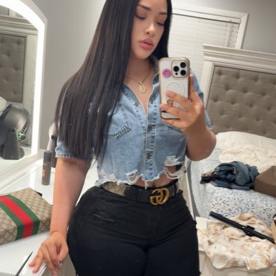 MariaDdc04's profile picture. Maria De Castro 
Brow Artist 👩🏻‍🎨
Mom of 3 🩵💚🩷