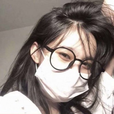 7M991M4YzytUQ's profile picture. 