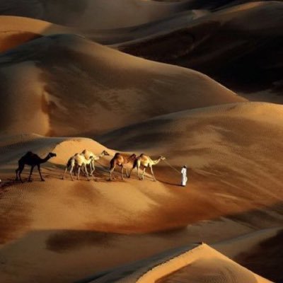 أكتب لها وهـي ما تقرأ لي