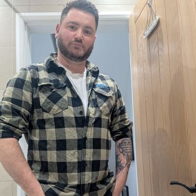 Petrol head,music junkie,all round nerd. Straight talking and critical thinker! If you're the type to get offended this isn't a safe space 🤷🏼♂️