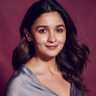 alia_fp10's profile picture. Aliabhatt ❤️
shes the queen 
big fan of alia and
I love srk 😍 ♥️ too