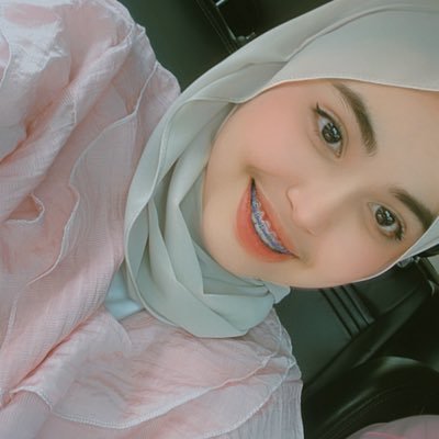 miylaaa_'s profile picture. May Allah ease everything