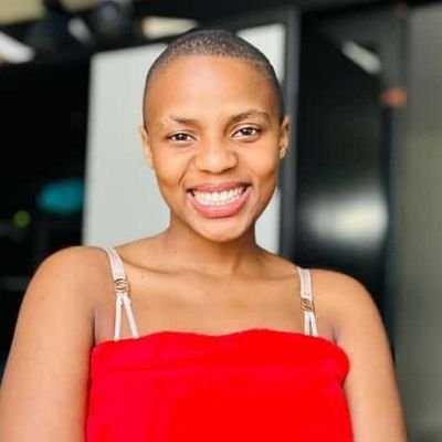 PROUDLY MZANSI 🇿🇦 YASE MSOTRA | ORLANDO BORN | CREATIVE WRITER | PATRIOT 🇿🇦 ALL DAY EVERYDAY | HUSTLER @OrlandoPiratesFC