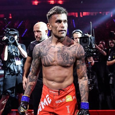 Każdy ma takiego Arka na jakiego zasłużył. Jestem tu dla rozrywki 🥊