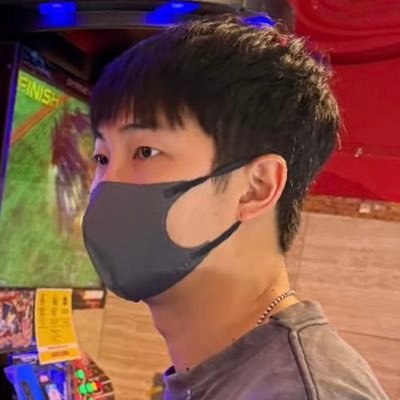 ilRkve7's profile picture. If we live fast, let us die young.