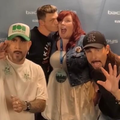 Published Author. Professional Fangirl. Digital Marketing Queen. BSB Trivia Queen. @NickCarter & @TaylorSwift own me.