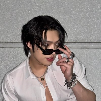 técnica IT • sysadmin👩🏻💻| @ATEEZofficial ♡07022025♡ | car lover🏎️ |0 filtros