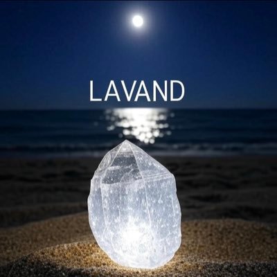 lavand_yuki's profile picture. 🕯️Moonlight journey...🌙HSP/闇も知ってるけど光も知ってる/💎天然石アクセサリーshop【LAVAND】🪻星の記憶を宿す地球のカケラ🪽