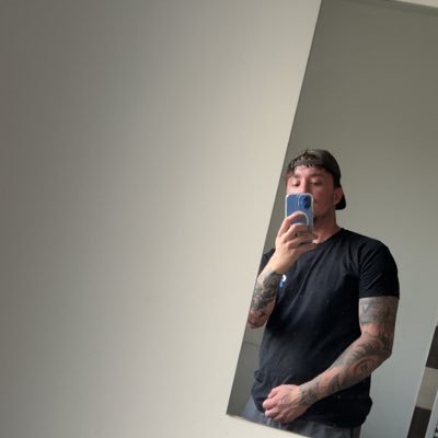 Danii13500's profile picture. 🤬