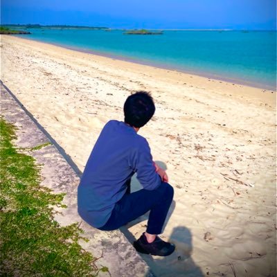 NTC_KYO_fx's profile picture. 僕は、FXで "お金”と、それ以上に大切な家族の”時間”と”健康”を失いかけました。家族の為にやったことが、取り返しのつかないことに⋯自分を責めました。でも､僕はまた立ち上がって､歩いています。FXでは掴めなかった夢に向かって､FXではないたった1つの仕組みモデルで。
