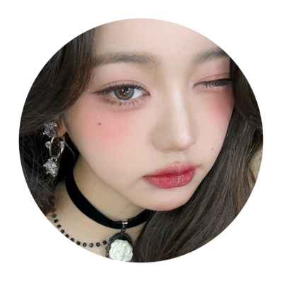 caimeroz's profile picture. 𓇼⠀‿⠀⁺⠀‥⠀𝓐 catch─ie Nymph in her prime sat amidst─th’ huerto de ro͟sas concealed in unsee͟en thistles.⠀✦ ˚ ₊ ‧ Book Taleᱺ Damsel％Fly. “𝚅𝚘𝚕 ᱺ 𝚅𝙸𝙸” 🐰🪽 ퟆ