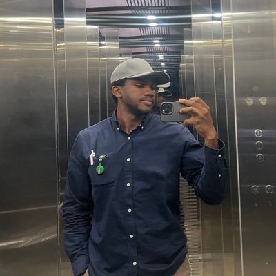 Enekwa's profile picture. EEE & Audio Engineer. Semi-serious weightlifter. DM Me (Mix catalog in bio)