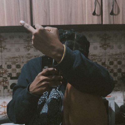 miribamensima's profile picture. get close 👾