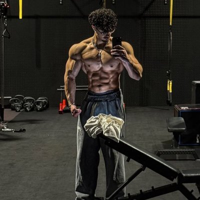 MaElsese's profile picture. 