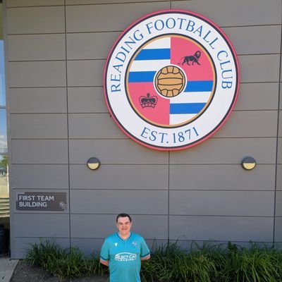 Sometime Writer for The Tilehurst End. Full Time Cat Dad. Always Reading FC.
Thoughts are genuinely my own, which should be a worry for everyone.