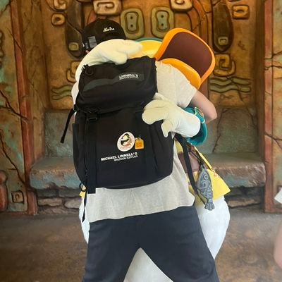 R7年2月でダーツ17歴年目9年目でイップスに。DPLで癖ごと改善していってます🙌花粉、酒はアレルギー、流行は無知、熱血パワー系お兄ちゃん。ダーツは真剣勝負🔥が1番楽しい時間。勤務先は『NBM』で働いてます。mbti診断/ENTJ リポスト多めで気になったらOFFしてね🙇