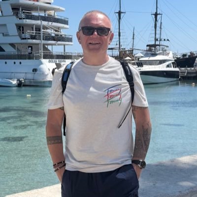 Life, Family, Tunes, On the piste & Celtic ☘️, SFA/PVG Qualified @MilngavieW Coach .. fotos are retweets 📸 .. #Si … I stand with the ordinary people of 🇵🇸