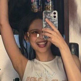 dreamybbydoll's profile picture. Sweeter than honey. 🍯 (Bad replier.)