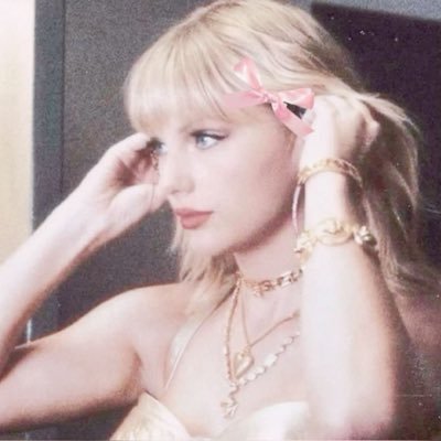 nfsalala's profile picture. sedapnya ayam gepuk