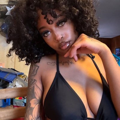 📲 FT SHOWS 💰PAID MEETS 🚀 DM TO BUY EXCLUSIVE CONTENT 📸👄(DM FOR PRICE LIST) 💦😈 SERIOUS INQUIRIES ONLY ‼️