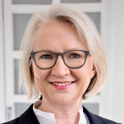 MonikaSchnitze's profile picture. EconProf @LMU Muenchen Research: #competitionpolicy #innovation #multinationalfirms Chair of the Council of Economic Experts @GCEE_en Bluesky -Linkedin