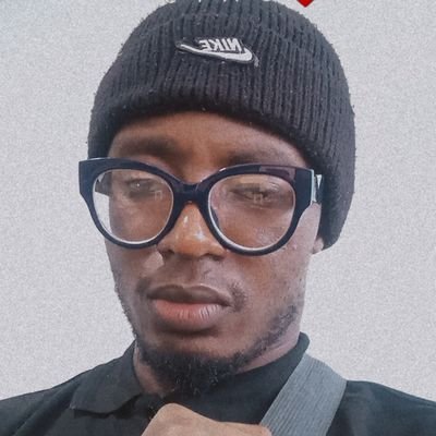 Historian 💫 | Diplomat🎗️ | Neymar Fanboy💙 Chelsea FC💙💯 | Amateur Footballer⚽😎 | Social Media Manager/Specialist