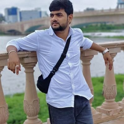 Rahulverma044's profile picture. Be a good human