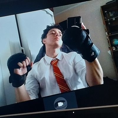 Randallmadr1z's profile picture. Polimatía como propósito