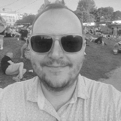Da of 2, husband, Celtic fan & stand up comic. Tweets on Autism, Disability Rights, Politics, Wrestling, Gaming, Gambling, Darts, Golf, NFL & NBA. Still Yes 🏴