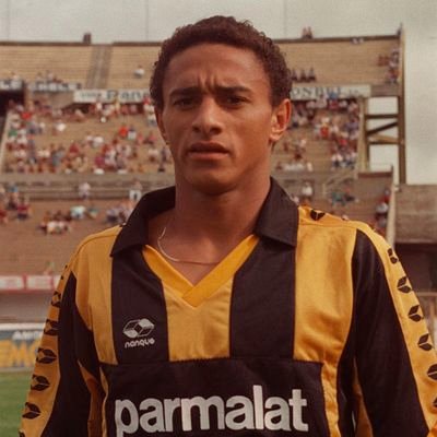 24Jonarol's profile picture. 💛DESDE1891 LA MEJOR HINCHADA DEL MUNDO🖤