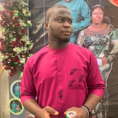 AkuboweSamuel's profile picture. just trying to survive in a failing economy
18 March 🎂
graphic designer