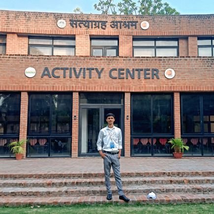 NSS Volunteer for @siddharth_nss,@nssabvvCG And my program officer @007Aryandubey