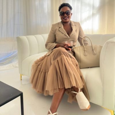 zinyo25's profile picture. Self love 💕
