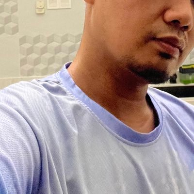 onandoffguy's profile picture. 