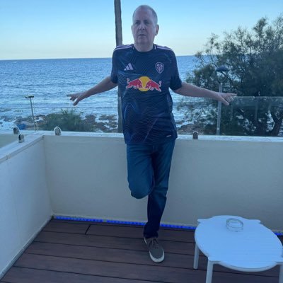 Here for the footy, comedy and 80ās music #LUFC #TheOffice #MickyFlanagan #TheSpecials #TheJam #SimpleMinds #U2 #BobMarley #TheClash #DavidBowie #TearsForFears